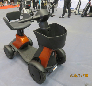 ジャパンモビリティショー福岡２０２５で「e-SNEAKER」試乗